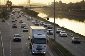 Governo lançará app para caminhoneiro calcular frete